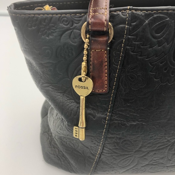 Fossil Black Floral Embossed Purse Hand Bag - Picture 2 of 10